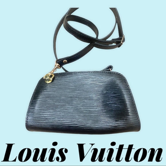 Authentic Louis Vuitton - Picture 4 of 12